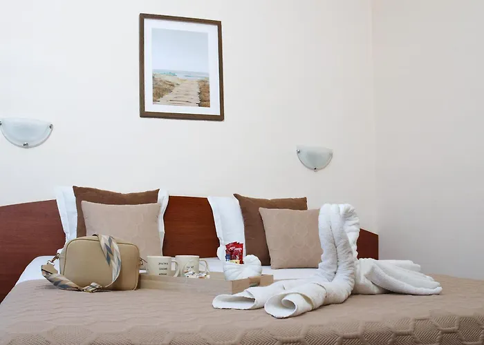 Πανσιόν Red House